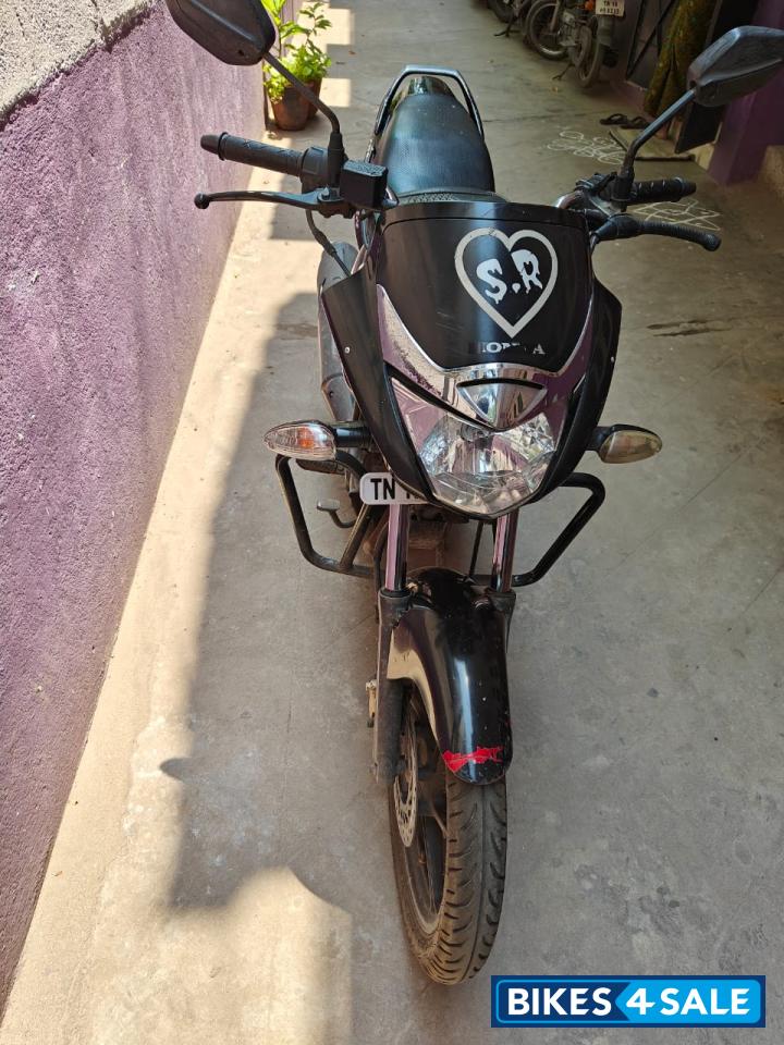 Black Honda CB Unicorn