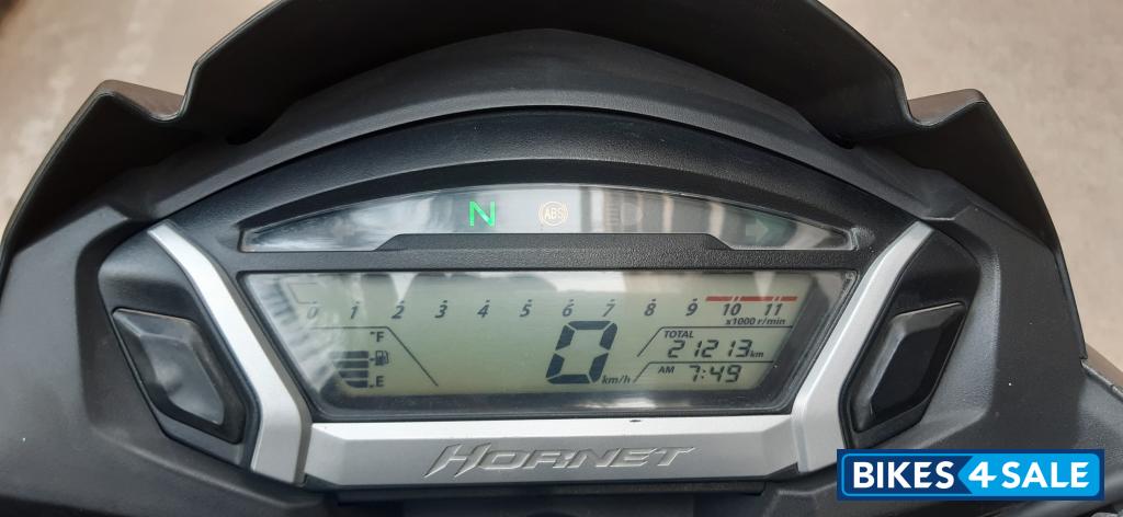 Neon Green & Black Two Tone Co Honda CB Hornet 160R ABS