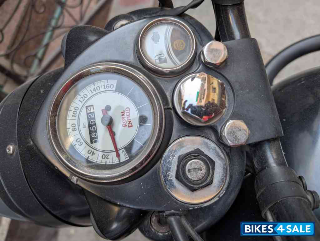 Black Royal Enfield Classic Stealth Black Black Royal Enfield Classic Stealth Black