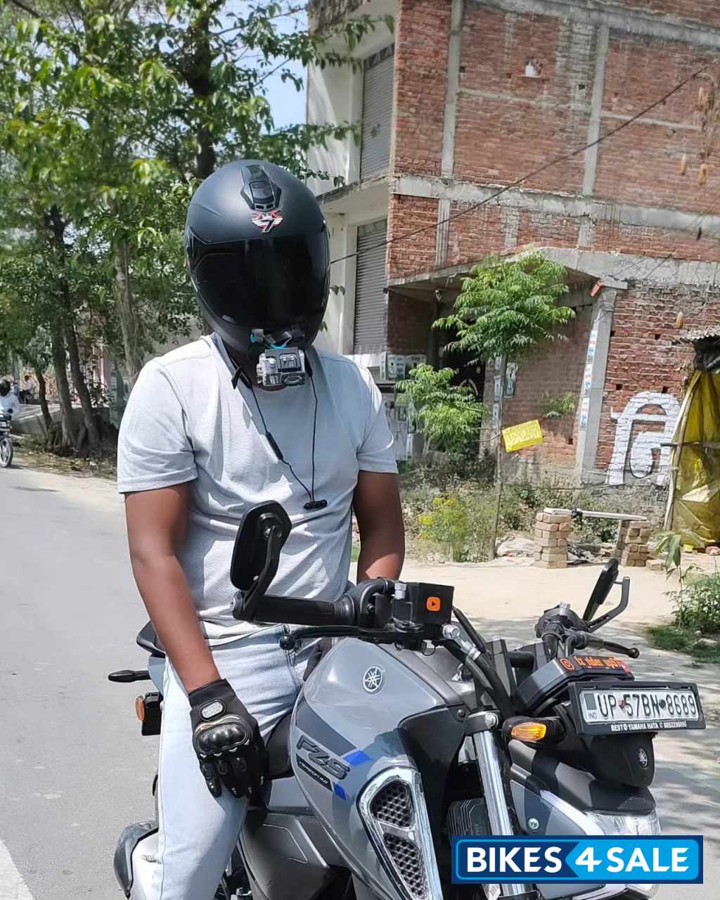 Yamaha FZ-S FI Ver 4.0 DLX