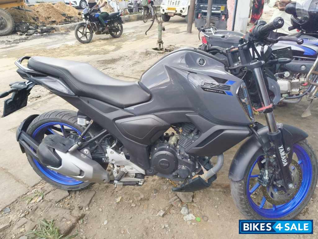 Yamaha FZ-S FI Ver 4.0 DLX