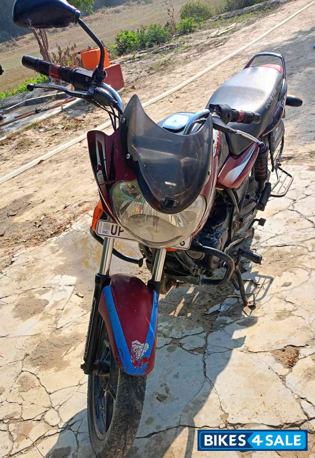 Red Black Bajaj Discover DTSi 135