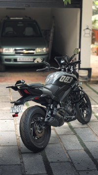 Bajaj Dominar 400