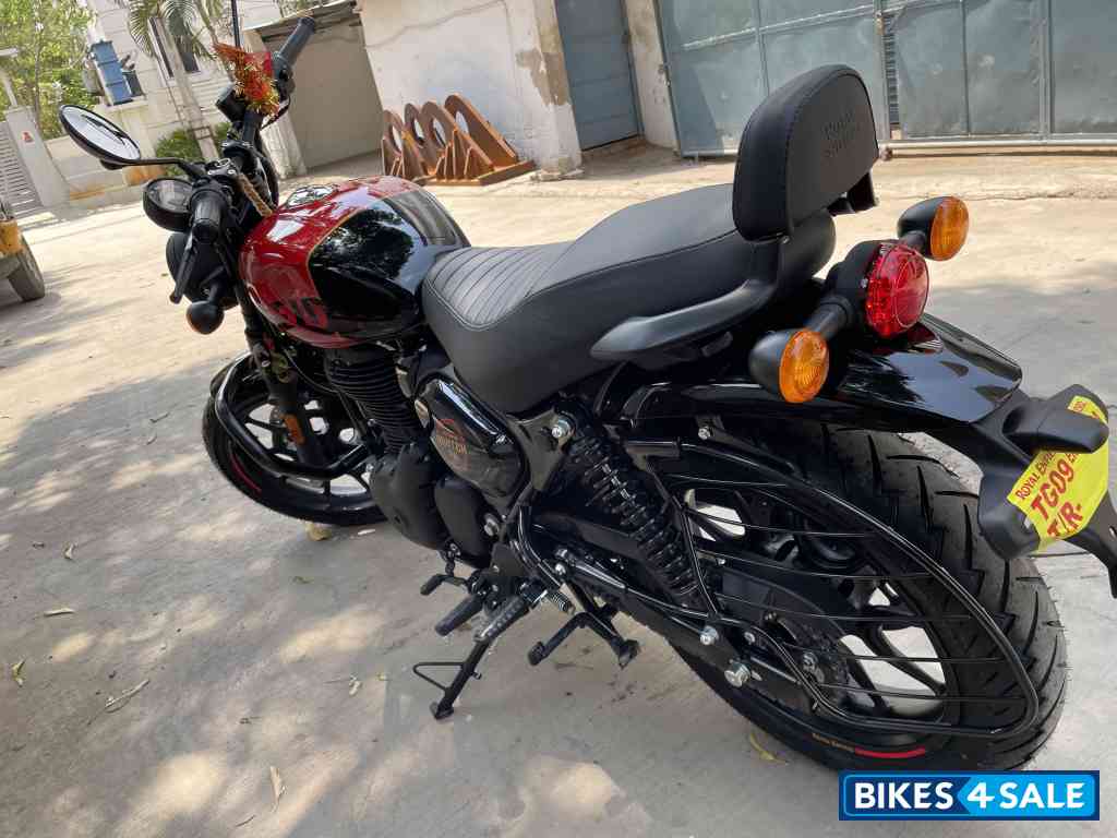 Rebel Red Royal Enfield Hunter 350 Metro