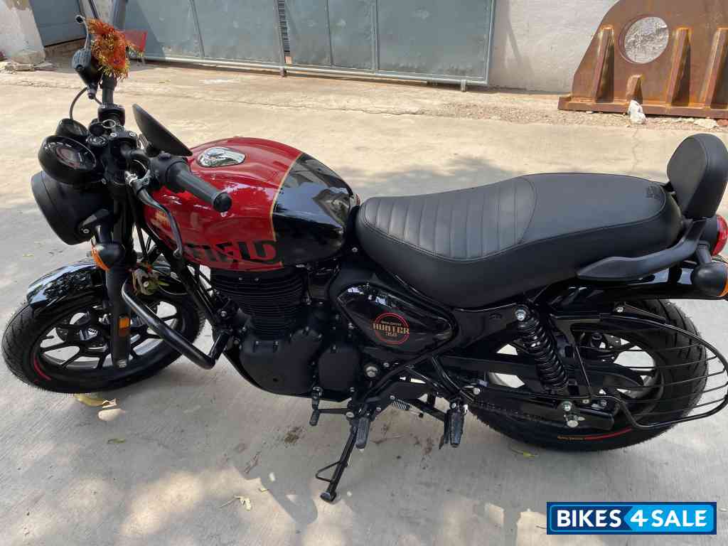 Rebel Red Royal Enfield Hunter 350 Metro