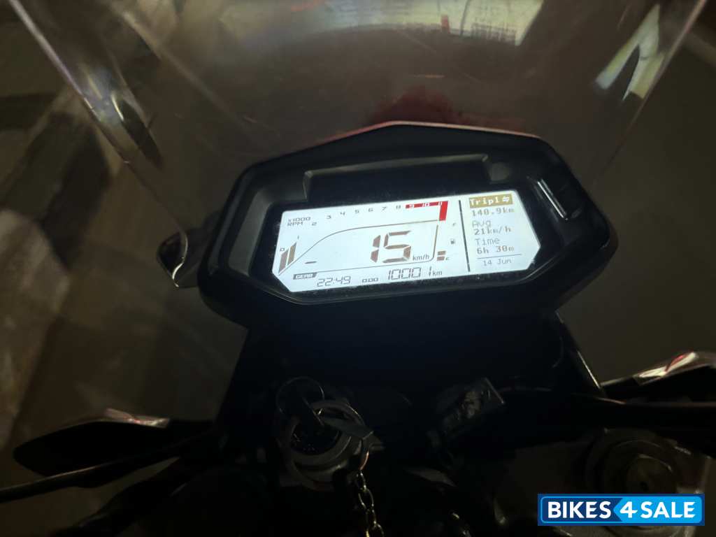 White & Blue Hero Xpulse 200 4V