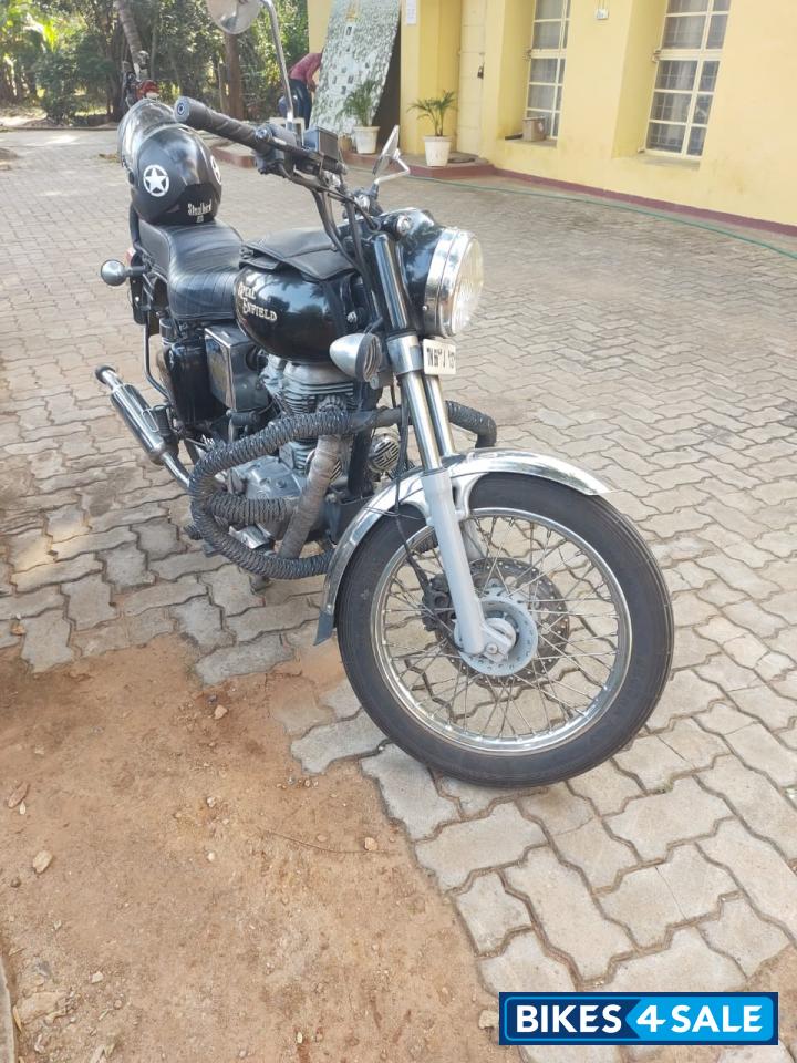 Black Royal Enfield Bullet Electra Twinspark