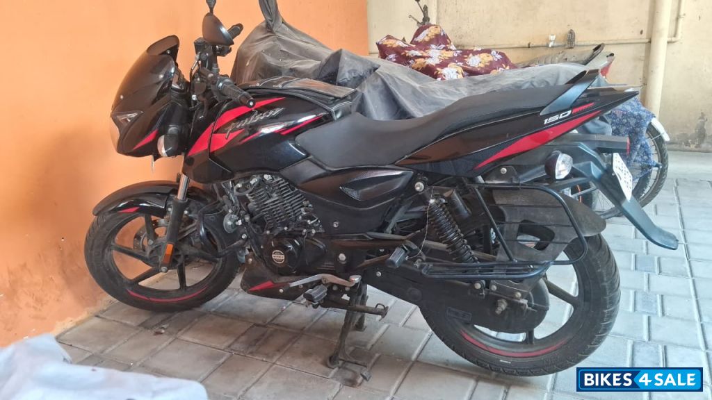 Bajaj Pulsar 150