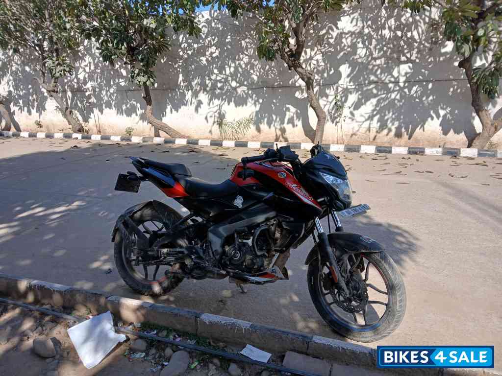 Bajaj Pulsar NS 125 Bajaj Pulsar NS 125