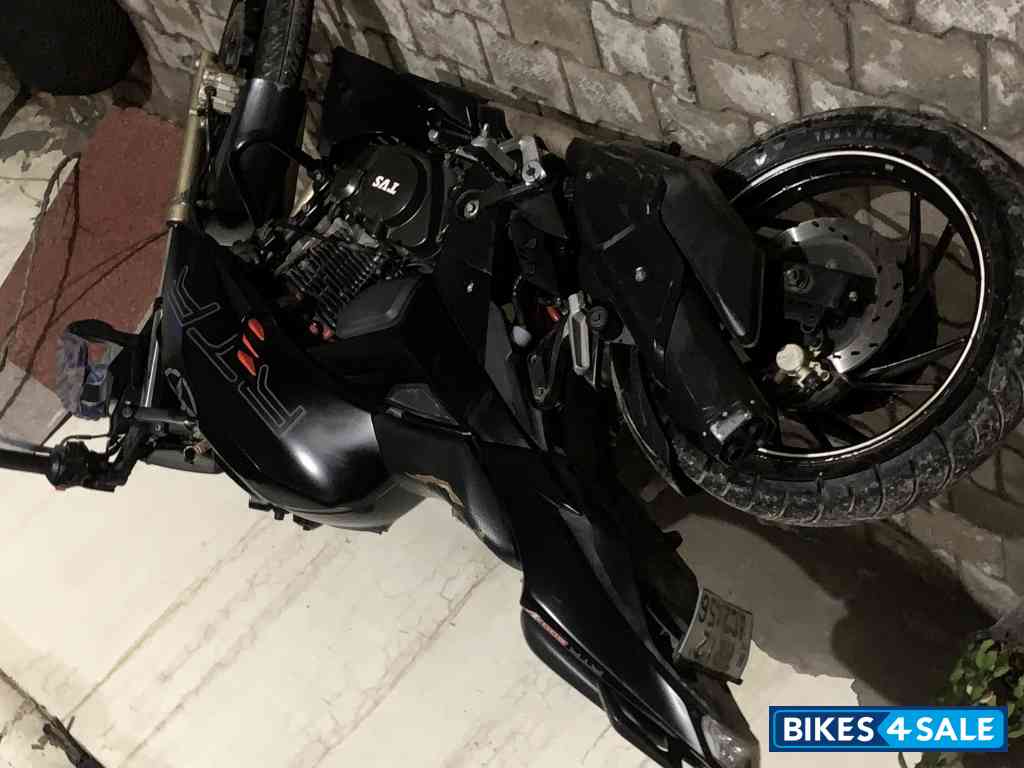 Matt Black TVS Apache RTR 200 4V Matt Black TVS Apache RTR 200 4V
