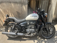 White Royal Enfield Thunderbird X 350