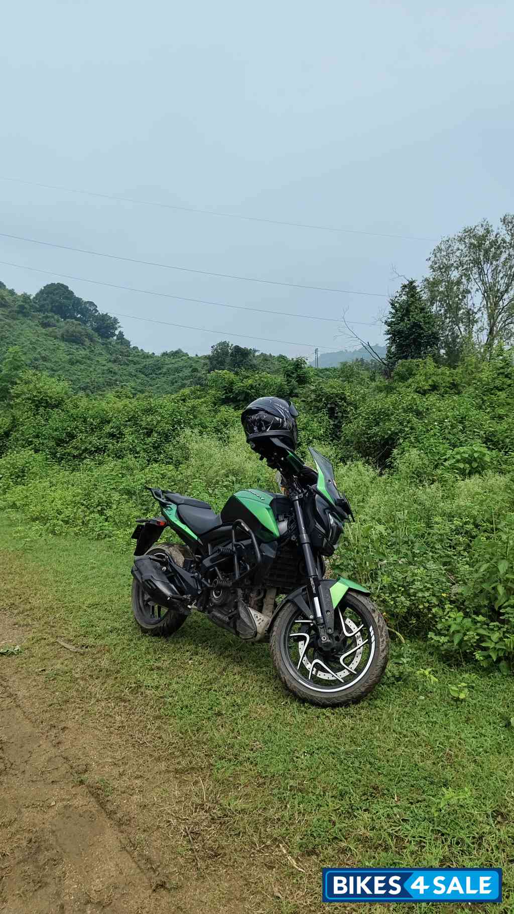 Green Bajaj Dominar 400 ABS BS6