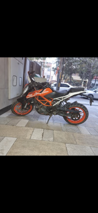 KTM Duke 390
