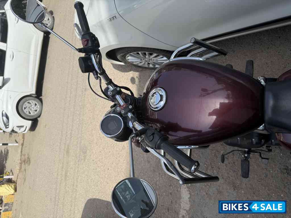 Royal Enfield Meteor 350 Stellar