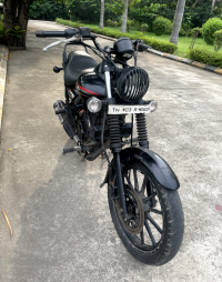 Black Bajaj Avenger Street 220