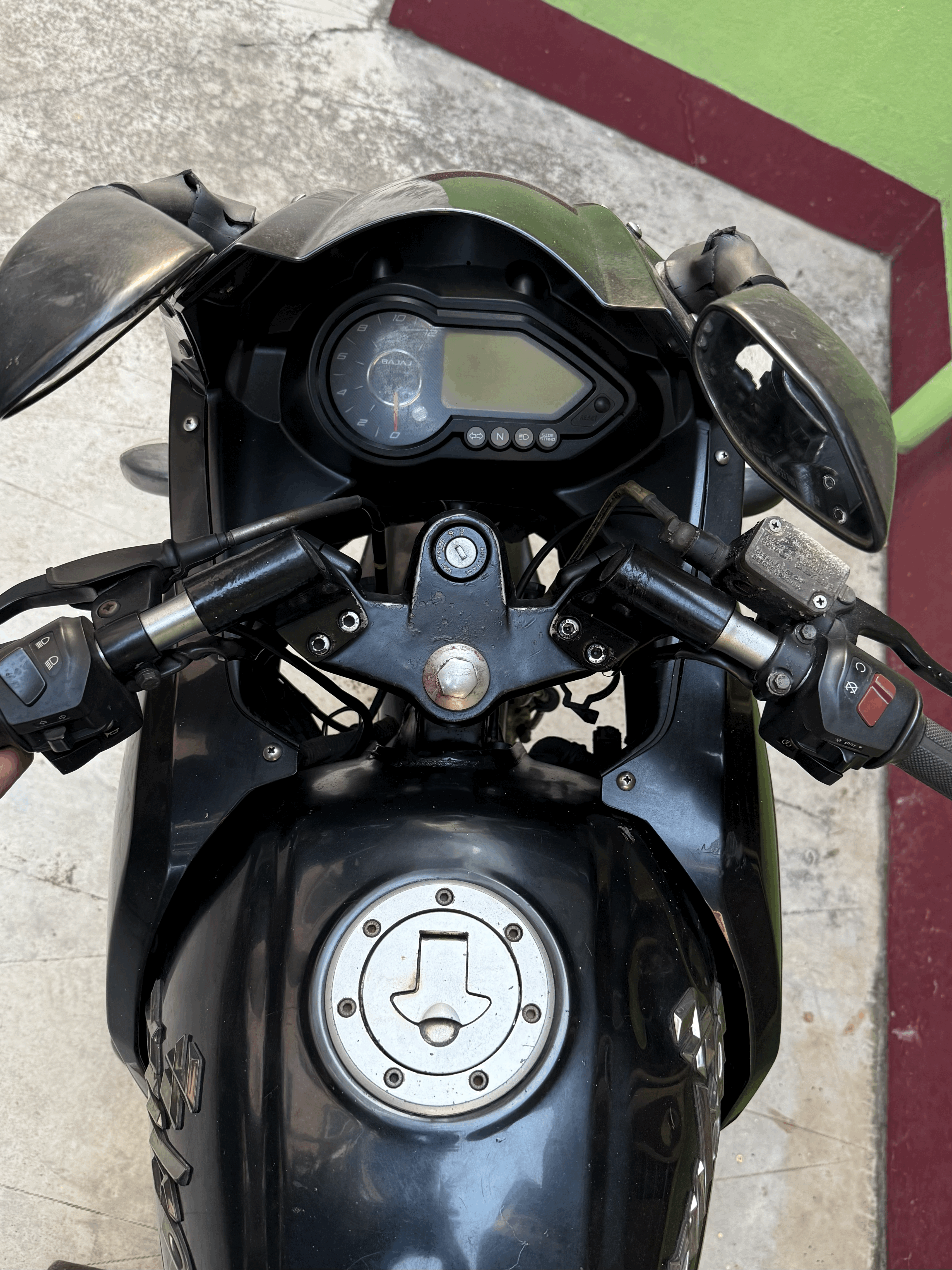 Black Bajaj Pulsar 220F