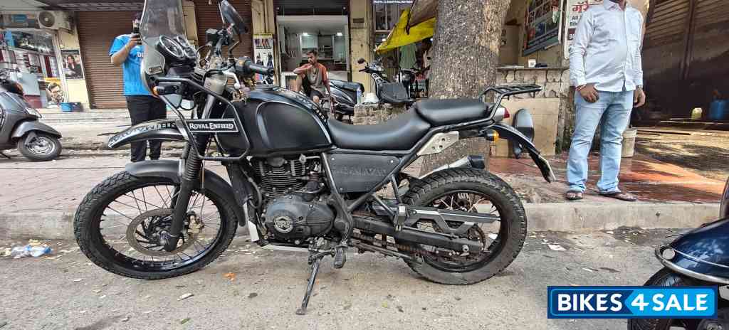 Granite Black Royal Enfield Himalayan