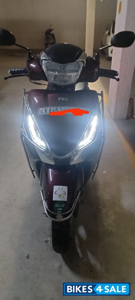 High Glossy Maroon TVS Jupiter 125 SmartXonnect
