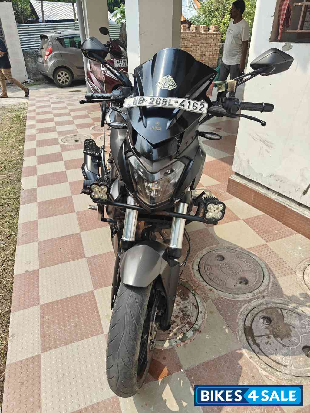 Bajaj Dominar 400 ABS BS6