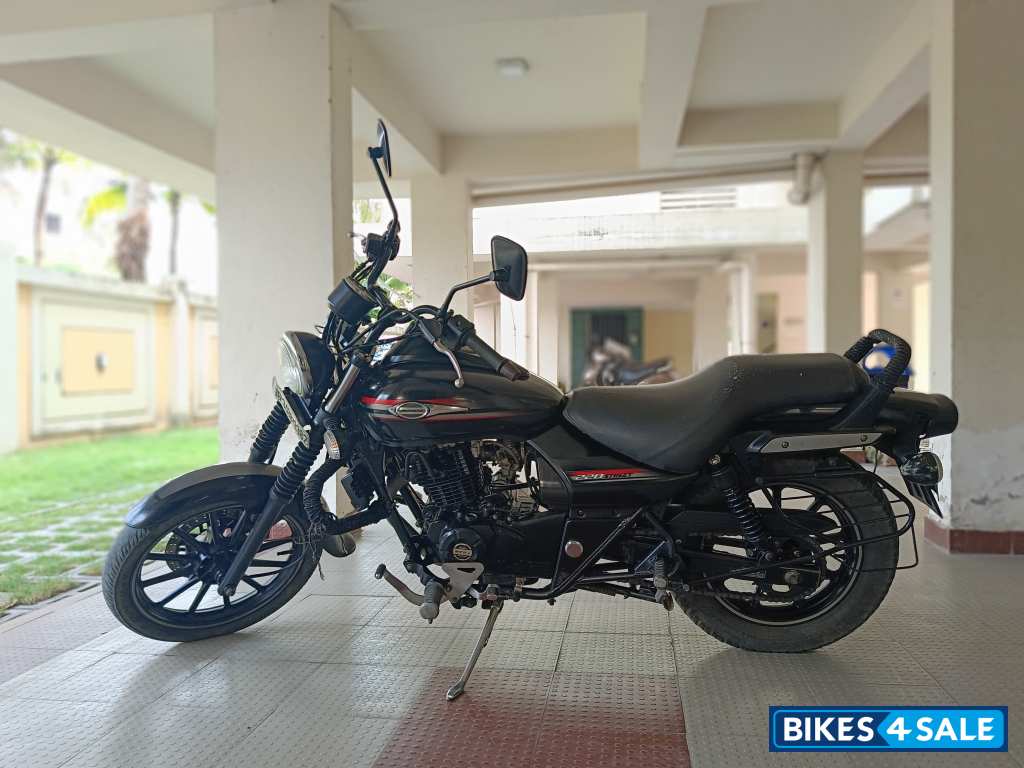 Bajaj Avenger Street 220