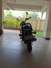 Bajaj Avenger Street 220