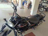 Bajaj Avenger Street 220