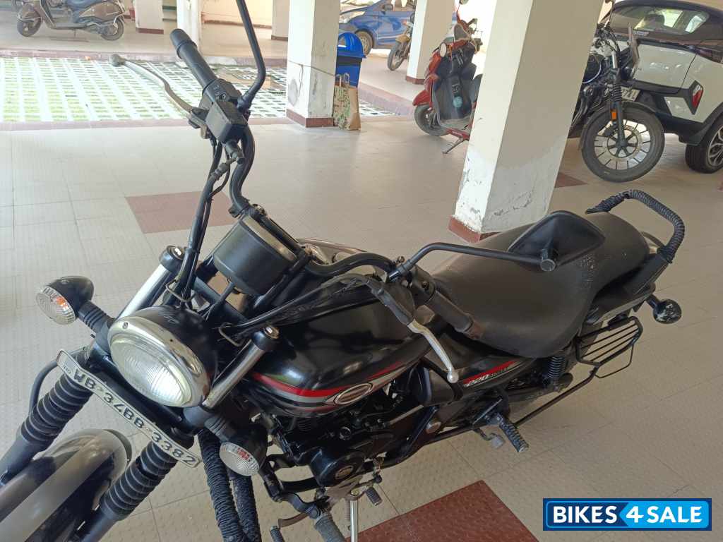 Bajaj Avenger Street 220