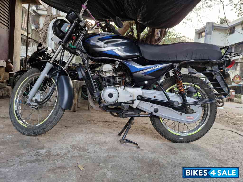 Black Bajaj CT 100 Black Bajaj CT 100