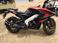 Bajaj Pulsar RS 200 ABS