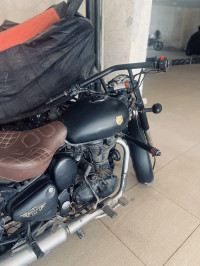 Black Royal Enfield Classic 350