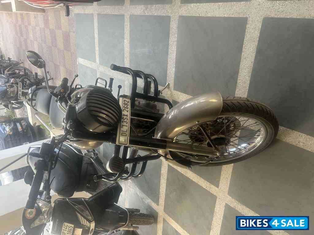 Royal Enfield Classic Gunmetal Grey Royal Enfield Classic Gunmetal Grey