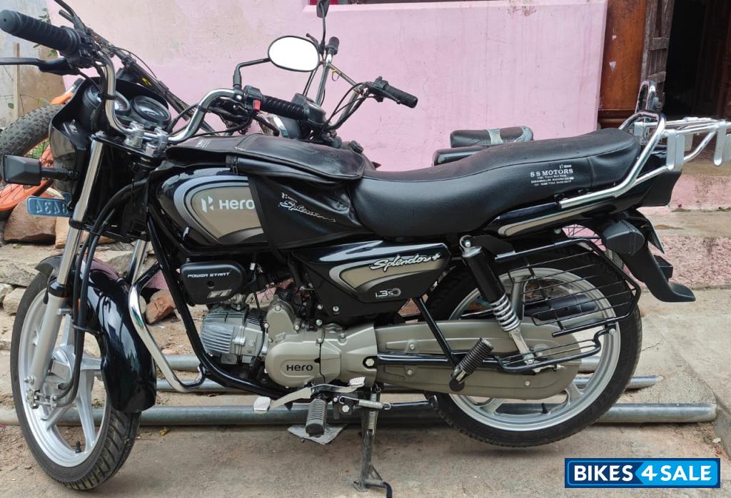 Black Grey Stripe Hero Splendor Plus IBS i3s