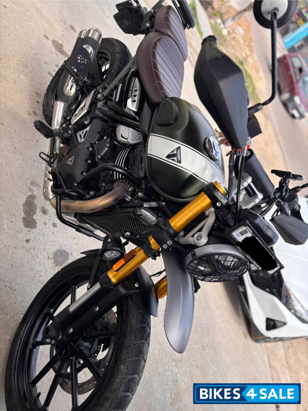 Triumph Scrambler 400 X