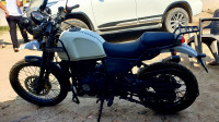 Royal Enfield Himalayan 452