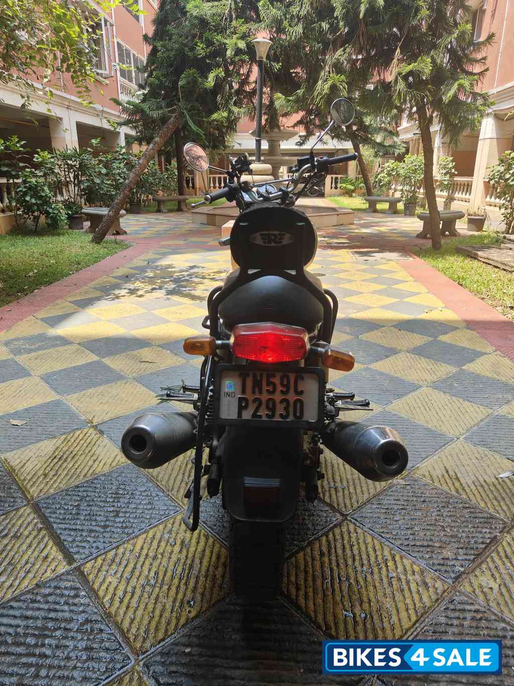 Downtown Drag Grey Royal Enfield Interceptor 650 Twin Downtown Drag Grey Royal Enfield Interceptor 650 Twin