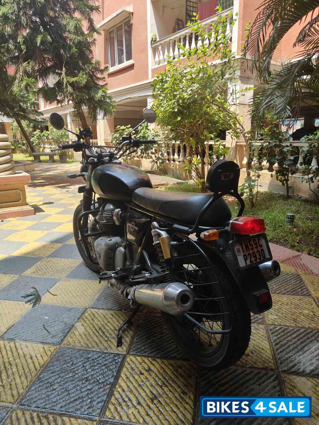 Downtown Drag Grey Royal Enfield Interceptor 650 Twin Downtown Drag Grey Royal Enfield Interceptor 650 Twin