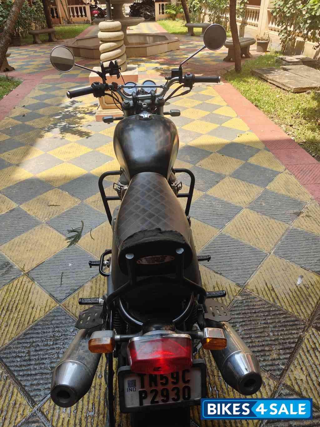 Downtown Drag Grey Royal Enfield Interceptor 650 Twin Downtown Drag Grey Royal Enfield Interceptor 650 Twin