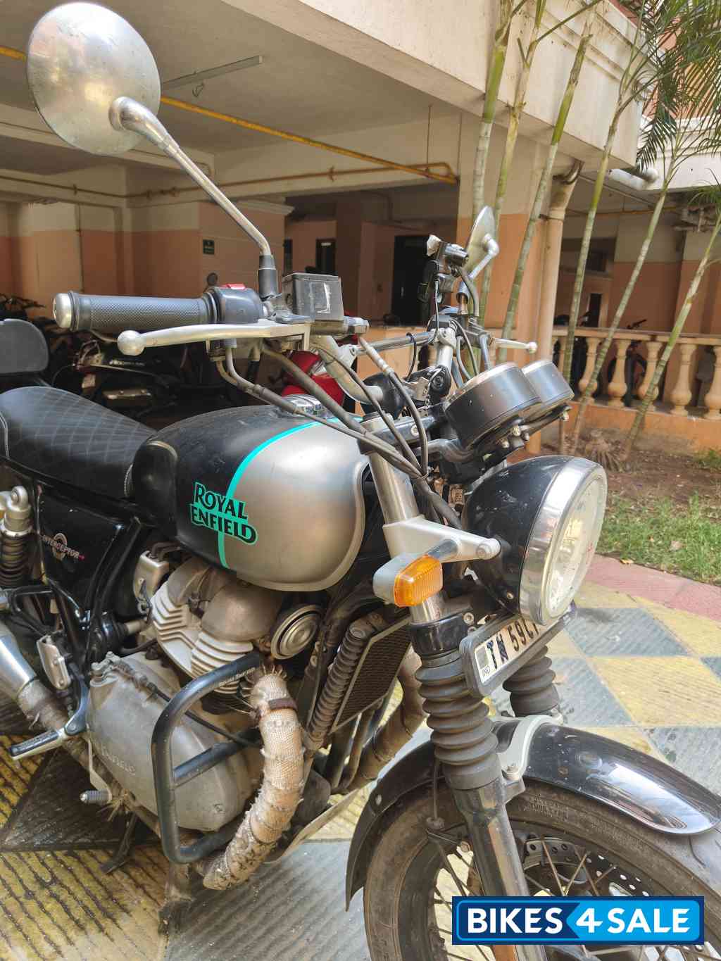 Downtown Drag Grey Royal Enfield Interceptor 650 Twin Downtown Drag Grey Royal Enfield Interceptor 650 Twin