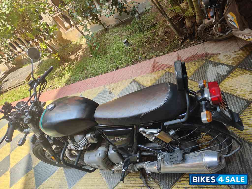 Downtown Drag Grey Royal Enfield Interceptor 650 Twin Downtown Drag Grey Royal Enfield Interceptor 650 Twin