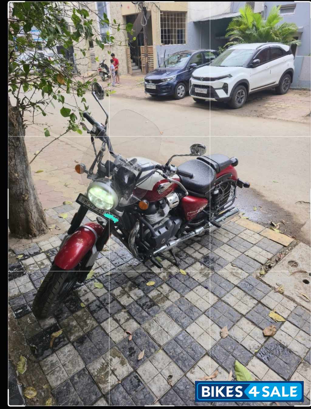 Celestial Red Royal Enfield Super Meteor 650