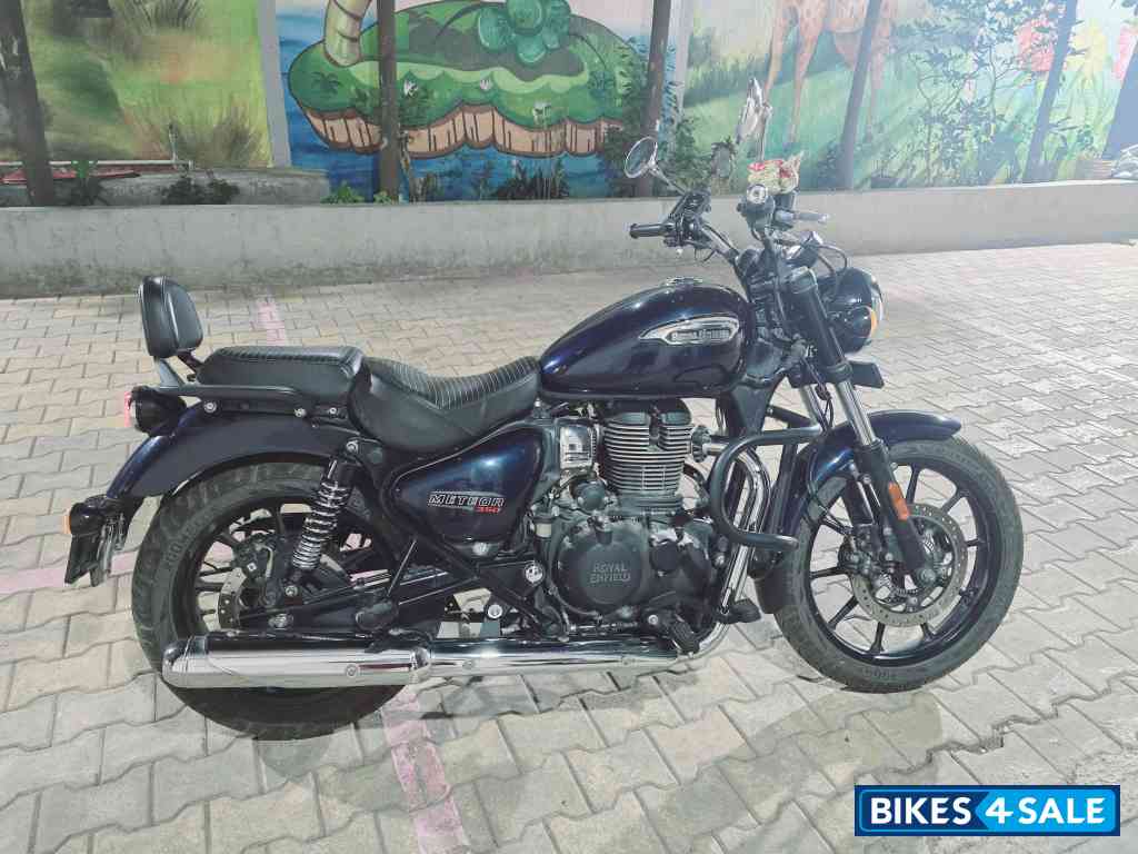 Stellar Blue Royal Enfield Meteor 350