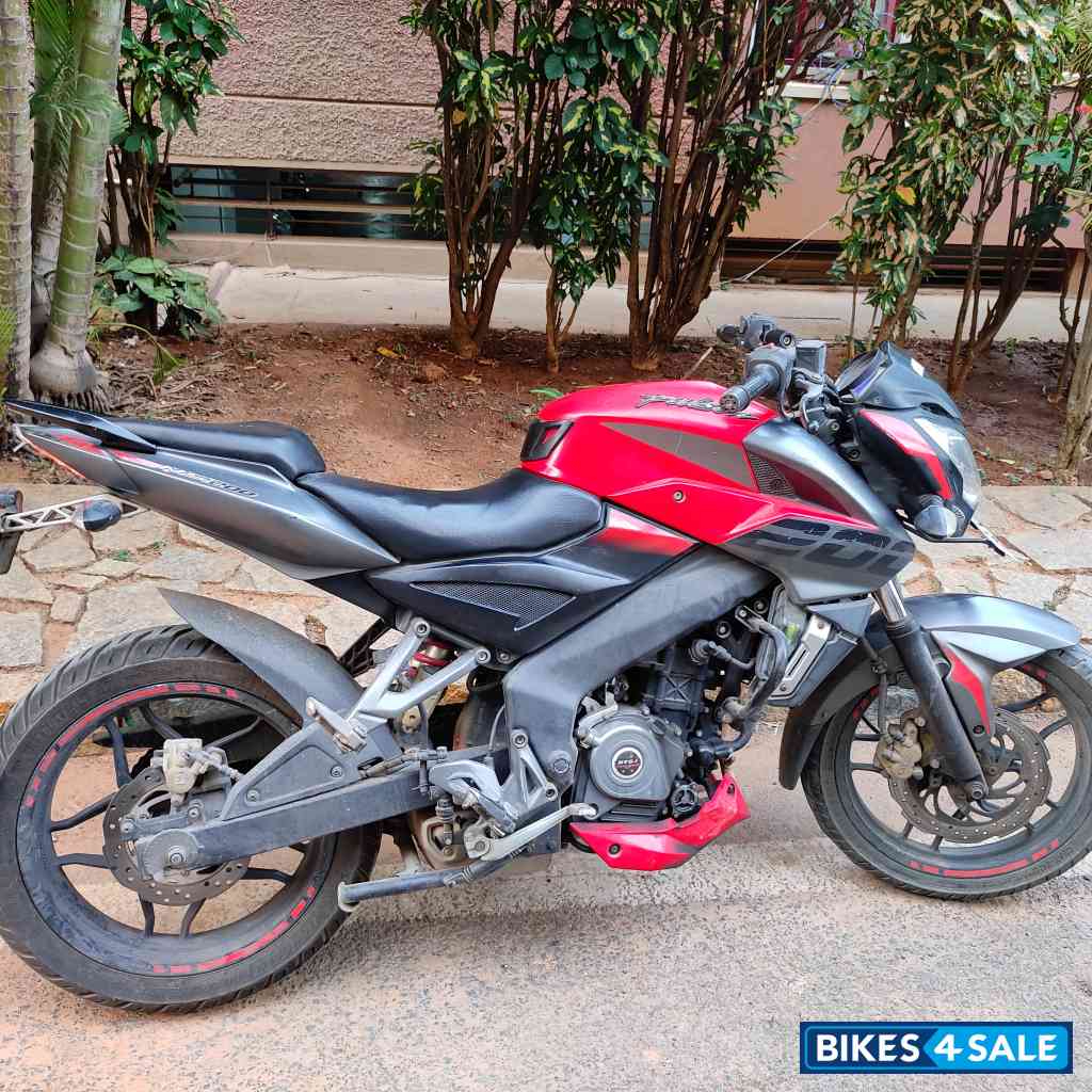 Bajaj Pulsar NS200 Bajaj Pulsar NS200