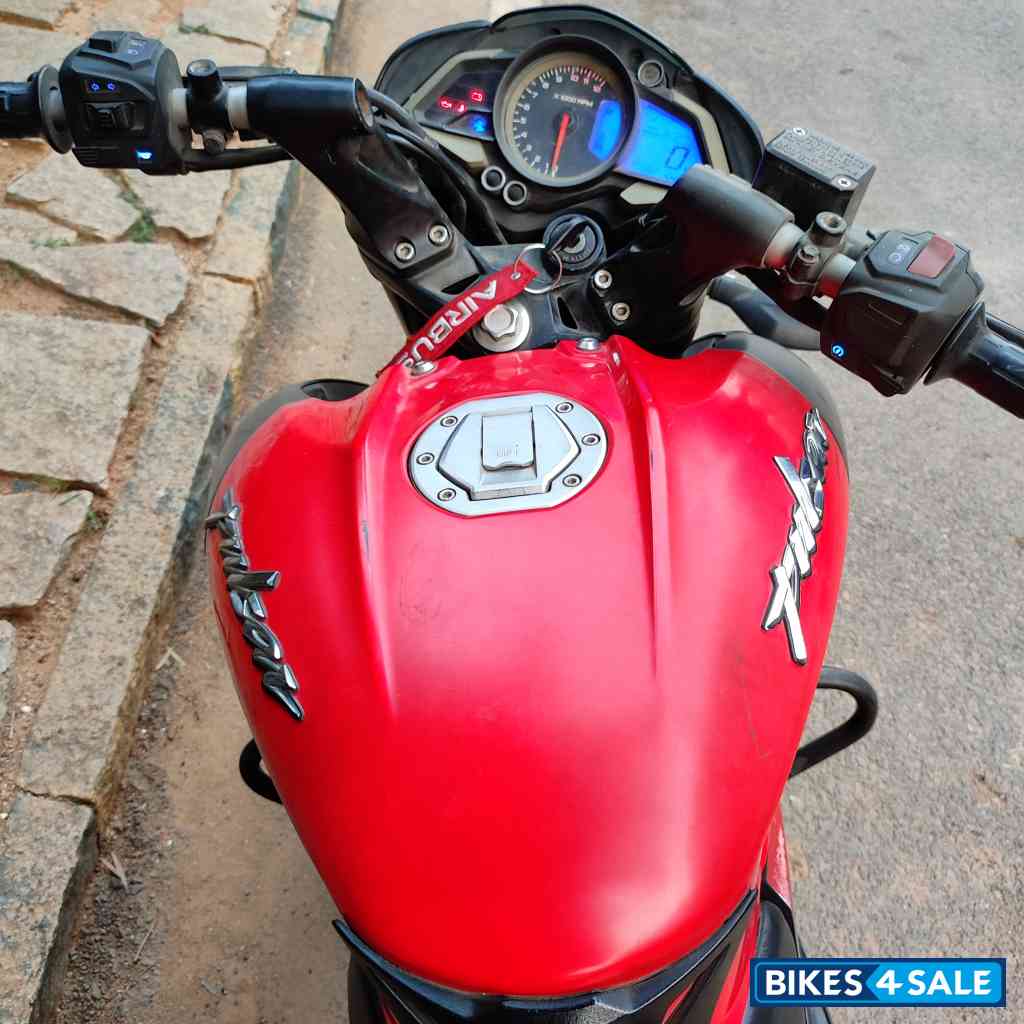 Bajaj Pulsar NS200 Bajaj Pulsar NS200