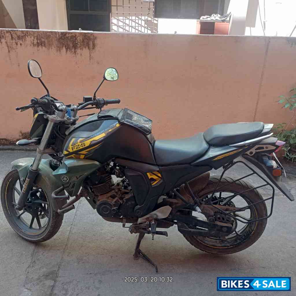 Yamaha FZ-S FI V2