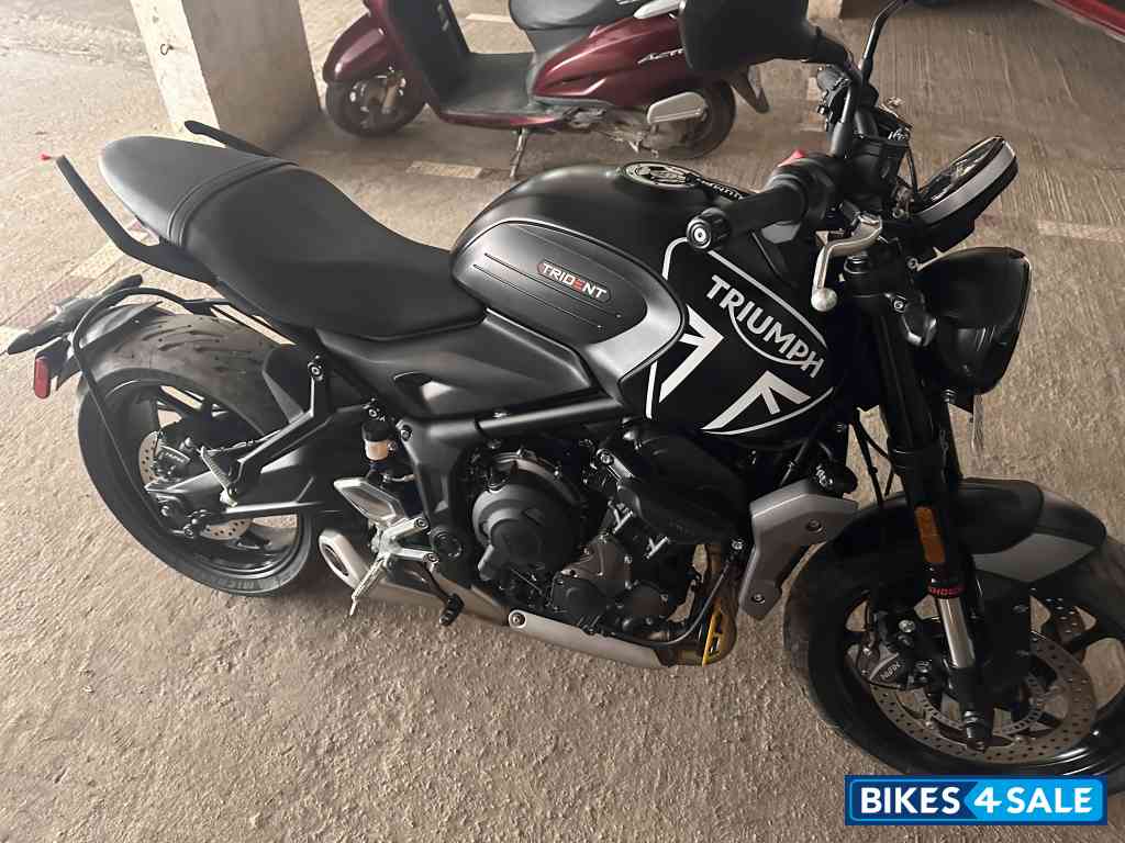 Triumph Trident 660