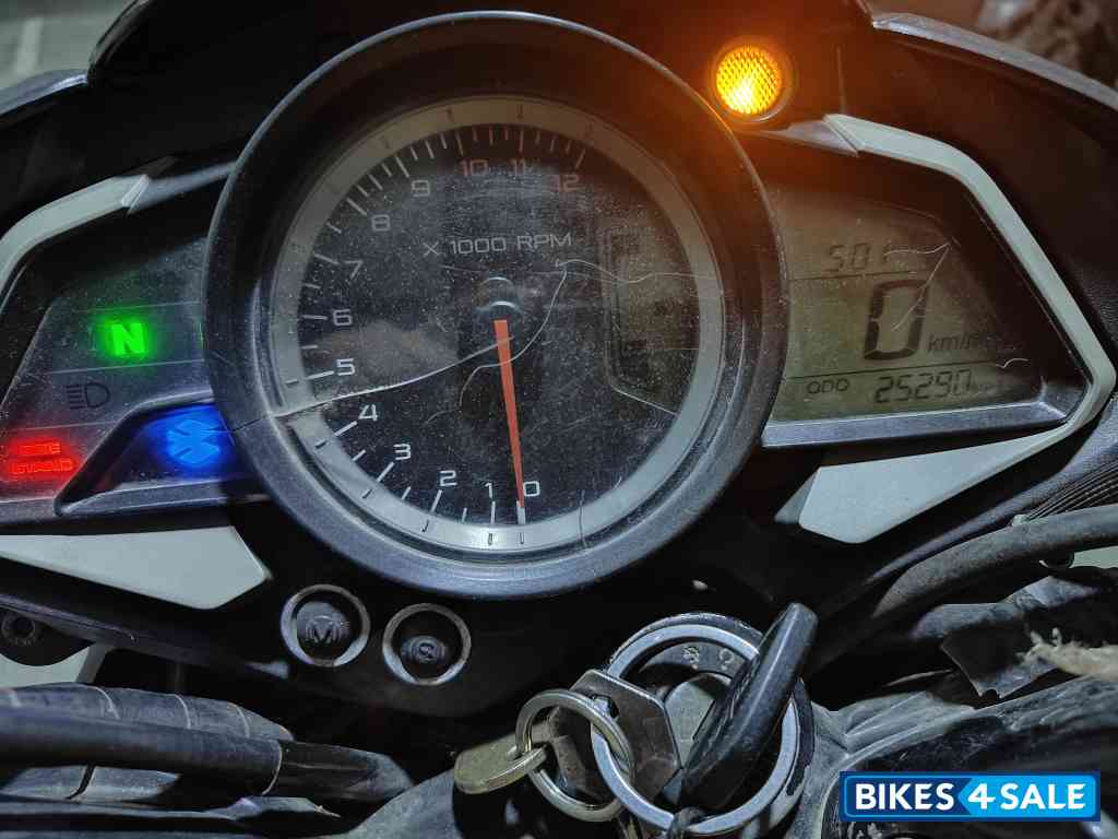 Yellow Bajaj Pulsar 200 NS