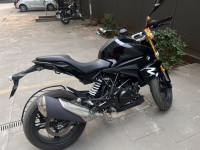 Cosmic Black BMW G 310 R BS6