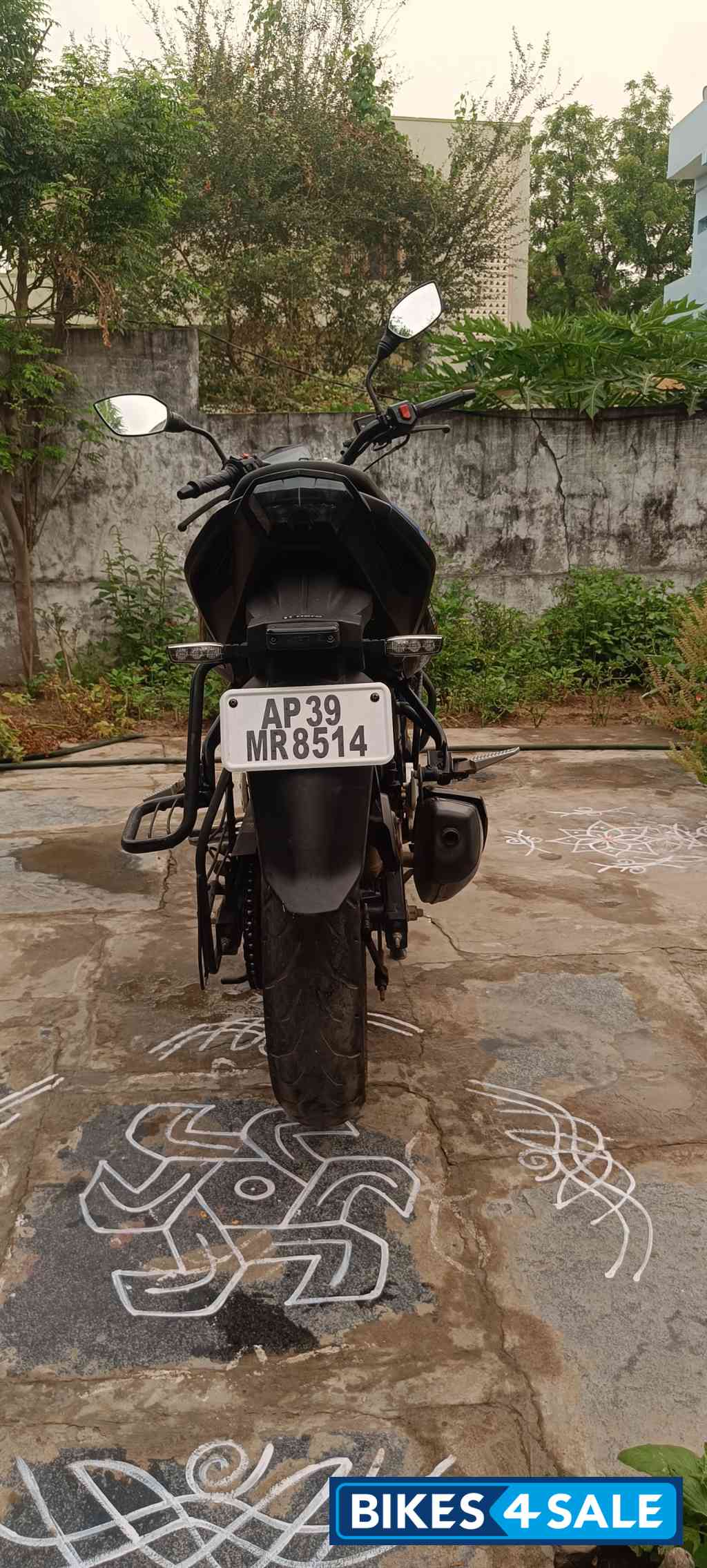 Vibrant Blue Matalic Hero Xtreme 160R