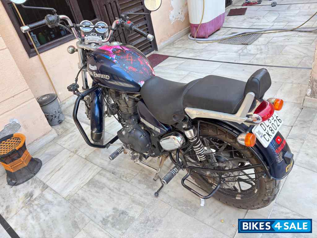 Marine Blue Royal Enfield Thunderbird 350