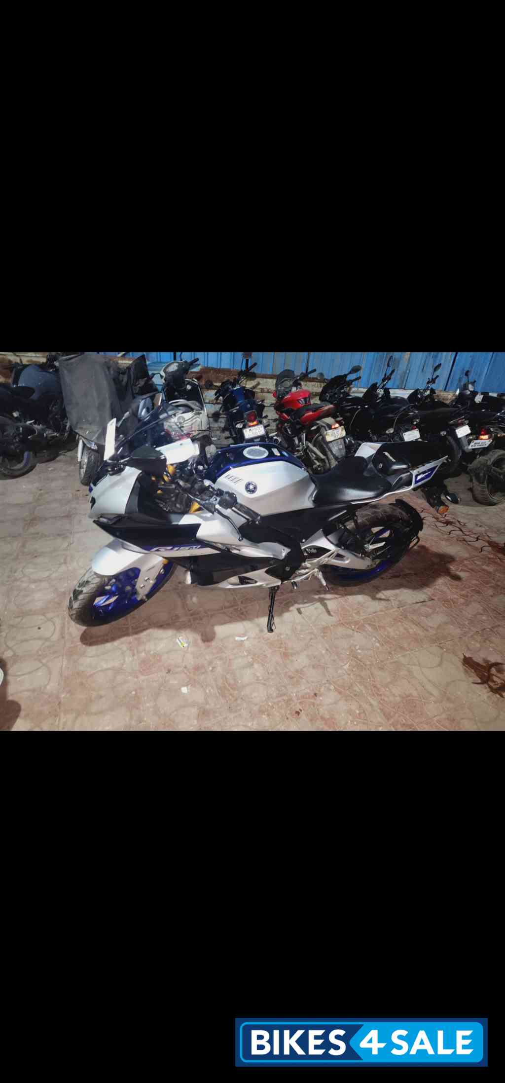 Yamaha R15M
